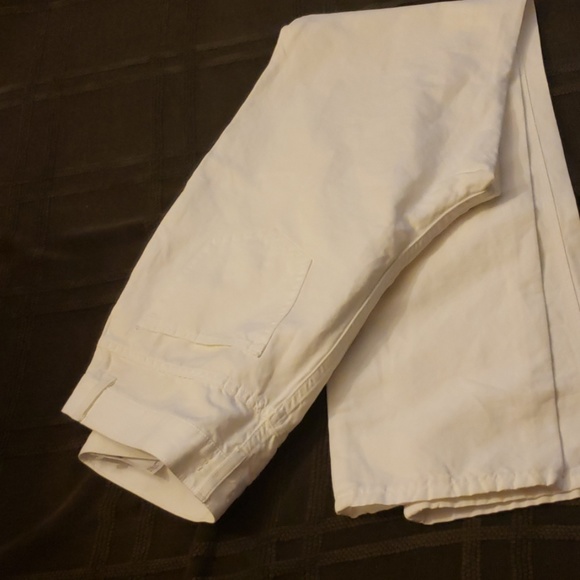 Designer - Picture 3 of 6